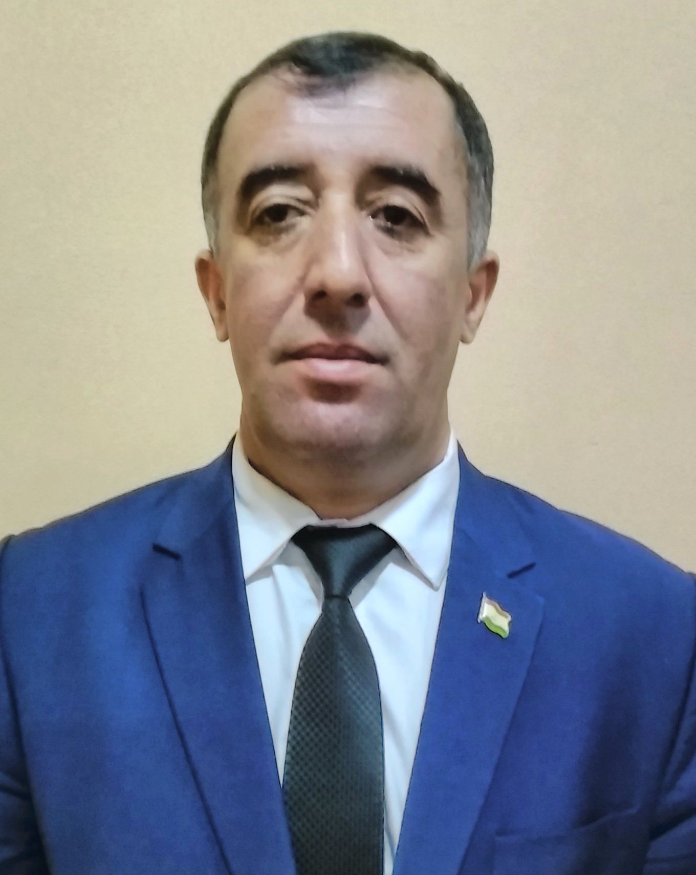 Сардори шуъбаи омори ноҳияи Айни